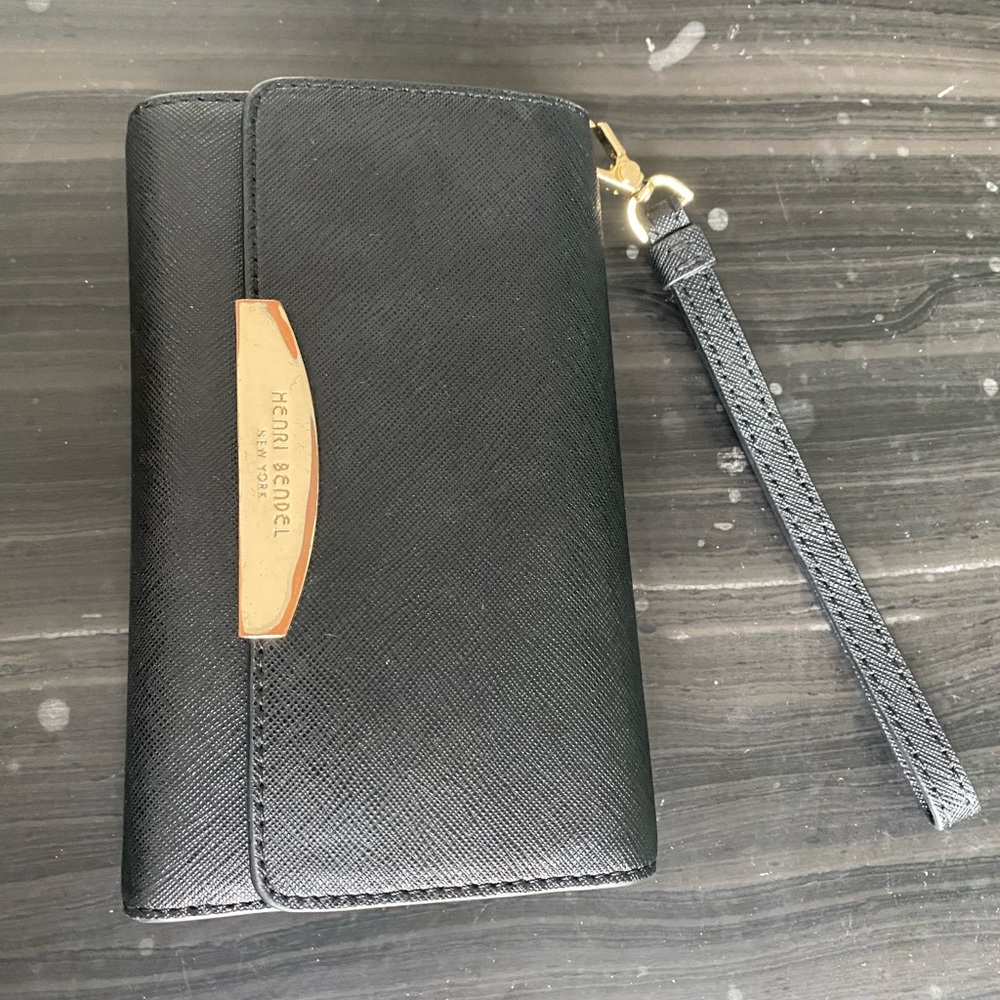 Henri Bendel Wristlet Wallet w/ Phone Compartment